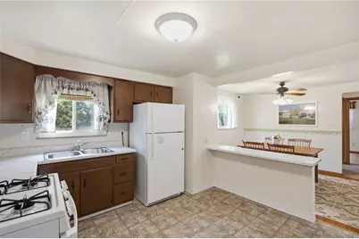 128 8th Ave, West Mifflin, PA 15122 - Photo 11