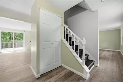 1446 Balsam Dr, Pittsburgh, PA 15101 - Photo 7