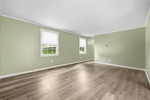 1446 Balsam Dr, Pittsburgh, PA 15101 - Photo 5