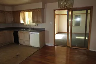 195 Duquesne Ave, Dravosburg, PA 15034 - Photo 13