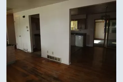 195 Duquesne Ave, Dravosburg, PA 15034 - Photo 11