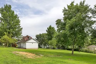 418 Walnut Ave, Hunker, PA 15639 - Photo 29