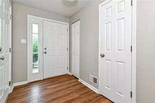 229 Hillvue Dr, Seven Fields Boro, PA 16046 - Photo 17