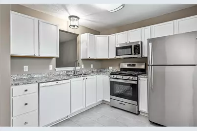 229 Hillvue Dr, Seven Fields Boro, PA 16046 - Photo 9