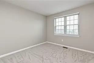 229 Hillvue Dr, Seven Fields Boro, PA 16046 - Photo 15