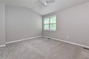 229 Hillvue Dr, Seven Fields Boro, PA 16046 - Photo 11