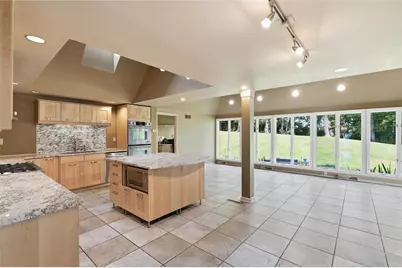 209 Pleasant View Ct, Jefferson Hills, PA 15025 - Photo 11