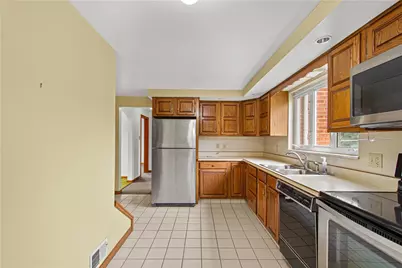 1410 Romano Drive, Bridgeville, PA 15017 - Photo 11