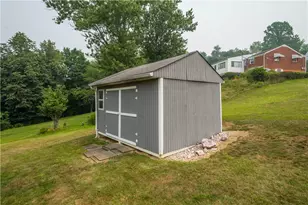 1410 Romano Dr, Bridgeville, PA 15017 - Photo 35