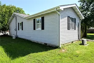 217 Vernon Ave, Belle Vernon, PA 15012 - Photo 9