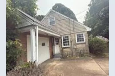 126 Magnolia Dr, Pittsburgh, PA 15116 - Photo 1