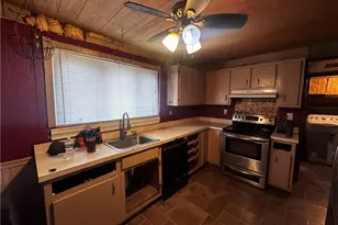 648 Old Hickory Ridge Rd, Chartiers, PA 15301 - Photo 5