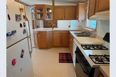 127 Mary Lynn Ln, Adams Township, PA 16059 - Photo 9