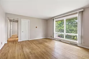 1825 Dixon Way, Patterson Township, PA 15010 - Photo 17