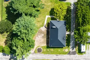 1825 Dixon Way, Patterson Township, PA 15010 - Photo 5