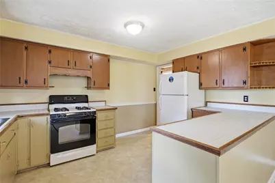 1825 Dixon Way, Patterson Township, PA 15010 - Photo 9