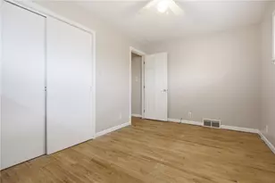 1825 Dixon Way, Patterson Township, PA 15010 - Photo 21