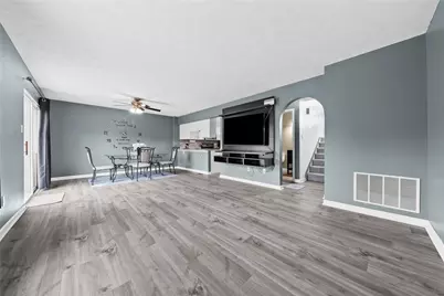 16 Cinque Terra Pl, Finleyville, PA 15332 - Photo 9