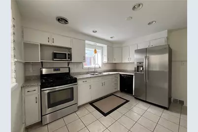 1810 Pennsylvania Avenue, Irwin, PA 15642 - Photo 7