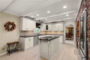 2665 Gloucester Dr, Pittsburgh, PA 15241 - Photo 13