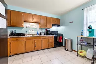 538 Newport Dr, Hempfield Township, PA 15601 - Photo 17