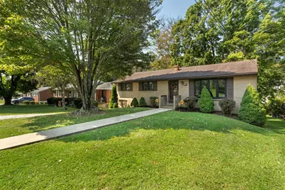 538 Newport Dr, Hempfield Township, PA 15601 - Photo 1