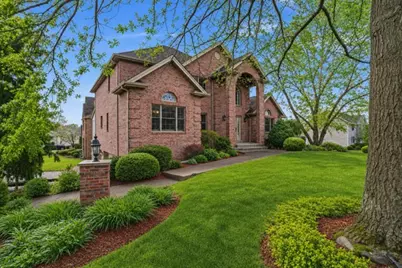 1000 Fawn Valley Dr, Cecil, PA 15317 - Photo 1