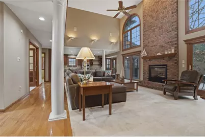 1000 Fawn Valley Dr, Cecil, PA 15317 - Photo 9