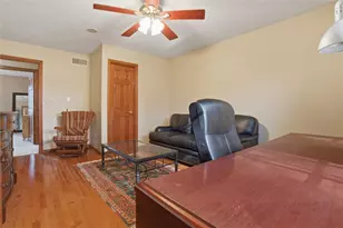 1000 Fawn Valley Dr, Cecil, PA 15317 - Photo 27