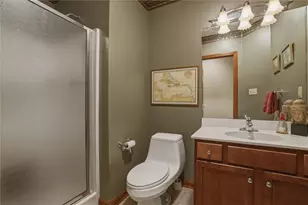 1000 Fawn Valley Dr, Cecil, PA 15317 - Photo 39