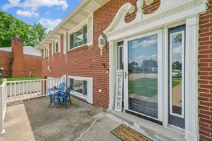 44 Chris Ct, Pittsburgh, PA 15239 - Photo 35