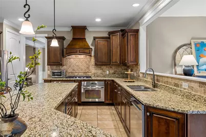 124 Majestic Dr, Cranberry Township, PA 16046 - Photo 5