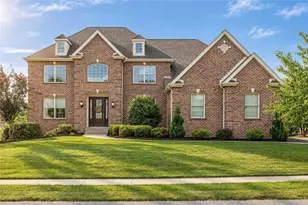 124 Majestic Dr, Cranberry Township, PA 16066 - Photo 1
