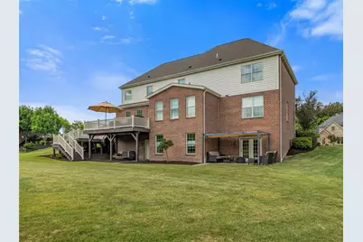 124 Majestic Dr, Cranberry Township, PA 16046 - Photo 5