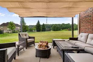 124 Majestic Dr, Cranberry Township, PA 16066 - Photo 11