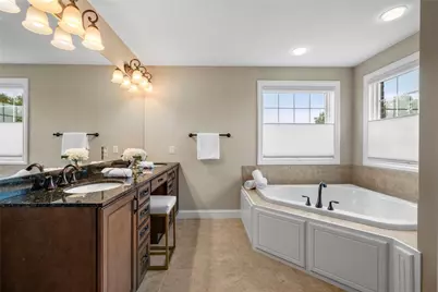 124 Majestic Dr, Cranberry Township, PA 16046 - Photo 23