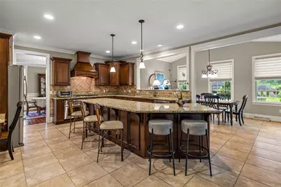 124 Majestic Dr, Cranberry Township, PA 16046 - Photo 3