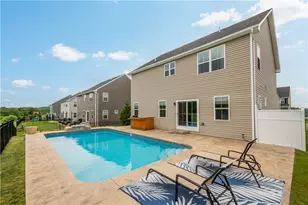 250 Regency Dr, North Strabane, PA 15330 - Photo 3
