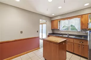 38 Jefferson Ave, Monessen, PA 15062 - Photo 5