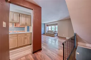 246 Timber Dr, Trafford, PA 15085 - Photo 5