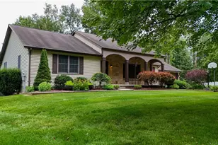 40 Forest Glen Dr, Pine Township, PA 16127 - Photo 3