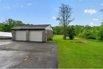 2975 Leechburg Rd, Pittsburgh, PA 15239 - Photo 15