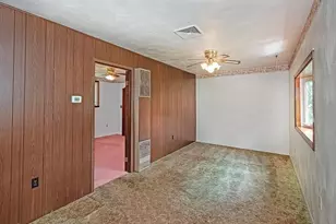 2488 Banks School Rd, Hampton, PA 15044 - Photo 11