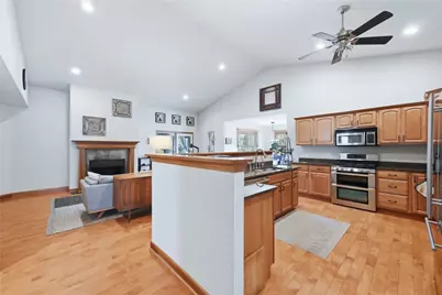 673 Chesapeake Ct, Hermitage, PA 16148 - Photo 7