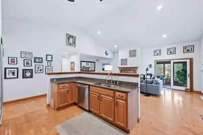 673 Chesapeake Ct, Hermitage, PA 16148 - Photo 9