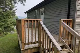 910 Burton, Youngwood, PA 15697 - Photo 23