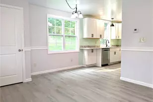 910 Burton, Youngwood, PA 15697 - Photo 5