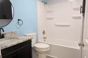 910 Burton, Youngwood, PA 15697 - Photo 11