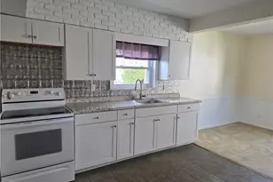 108 Wallace Ave, Leechburg Boro, PA 15656 - Photo 5