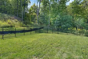 113 Hemingway Ln, Kennedy Township, PA 15108 - Photo 25